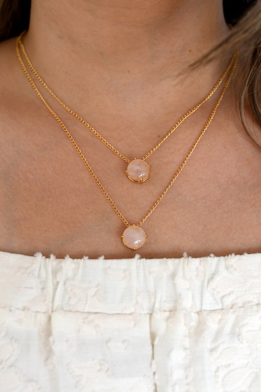 Collar de Cuarzo Rosa bañado en oro