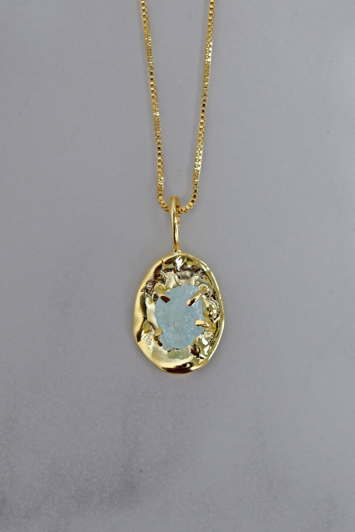 Colgante Aguamarina Orgánica - Oro