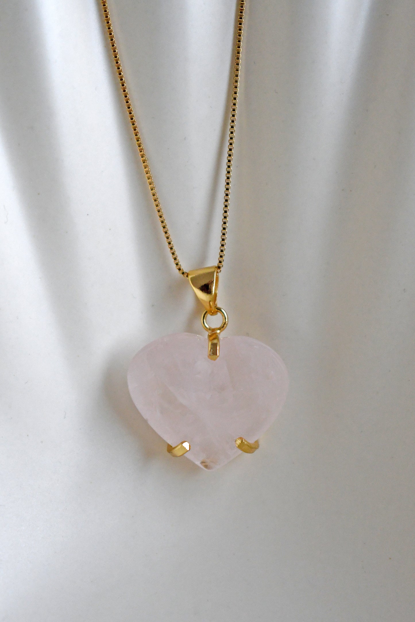 Colgante Cuarzo Rosa Corazon - Oro