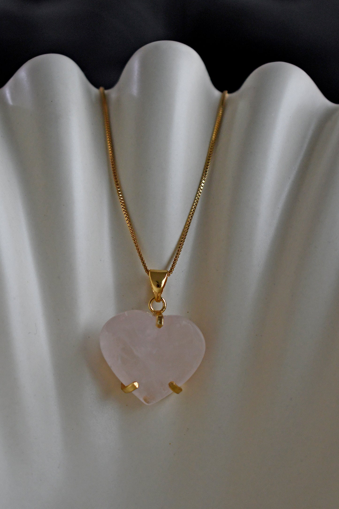 Colgante Cuarzo Rosa Corazon - Oro
