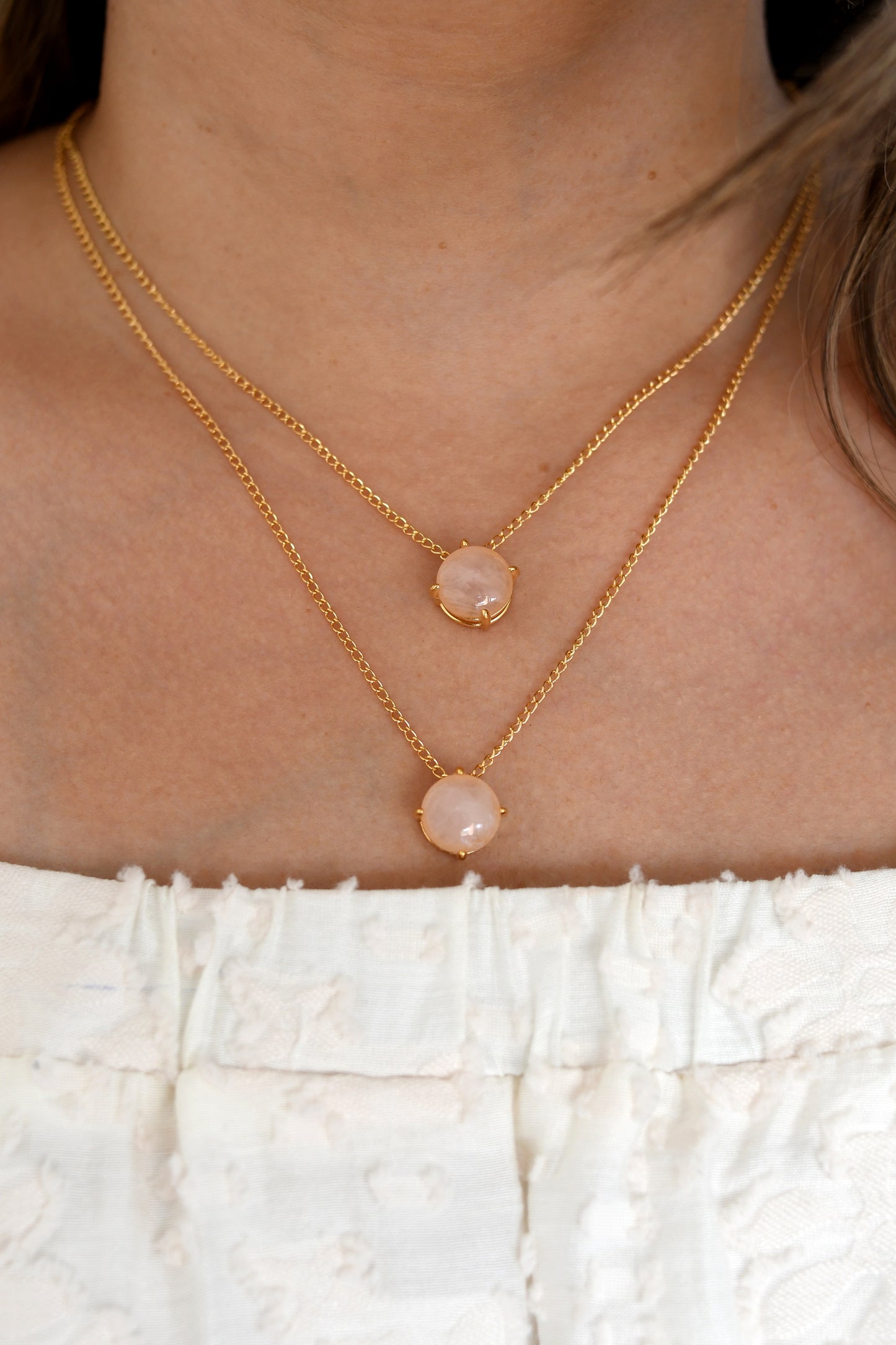 Collar de Cuarzo Rosa bañado en oro
